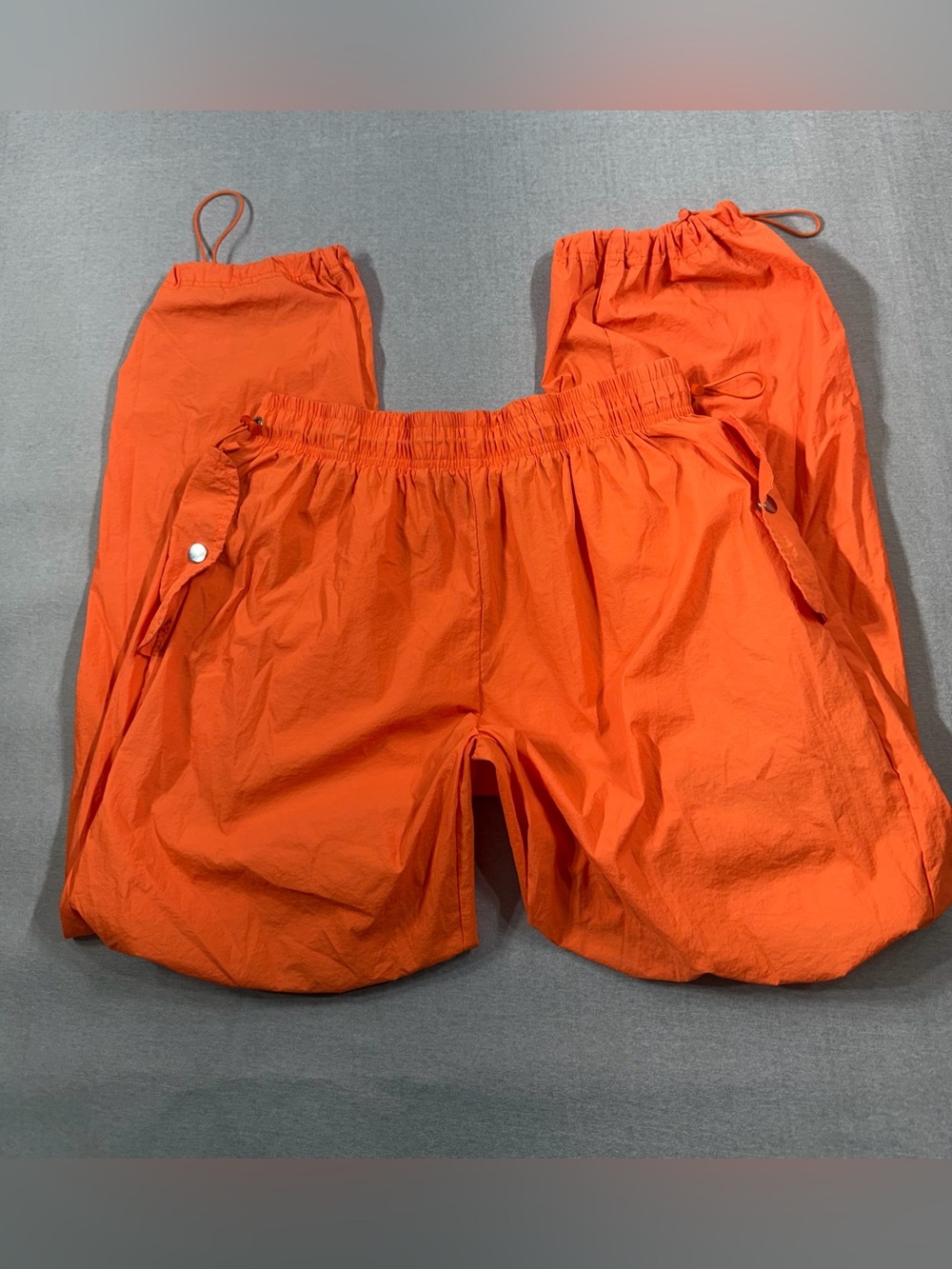 2000s Roma Concept by Rosee Orange
Nylon Parachute Cargo Pants
Size L